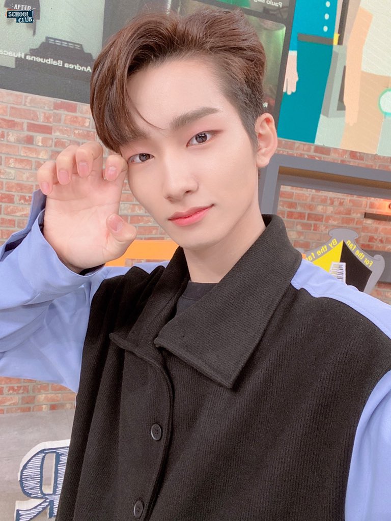 arirang_ASC's tweet photo. [EPEX]
⠀
멤버들이 남기고 간 셀카도 함께 봐요 💕
⠀
#EPEX_ASC #EPEX https://t.co/xiMeuGks6C