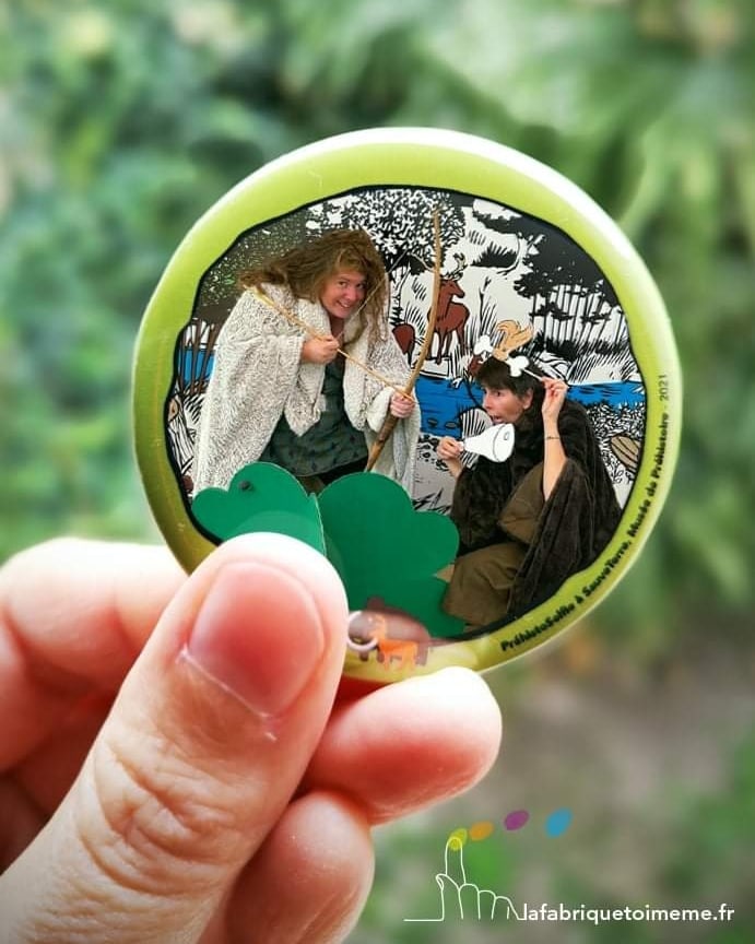 lafabriqueTM's tweet photo. 🧡🦌🌳On a fêté les 10 ans de @sauveterremp1923 musée de #Préhistoire ! Pour l'occasion, nous avons
👉 créé et fabriqué un #badge spécial anniversaire
👉 conçu et animé les #ateliers PréhistoSac et PréhistoSelfie https://t.co/np5rY7Ekhe