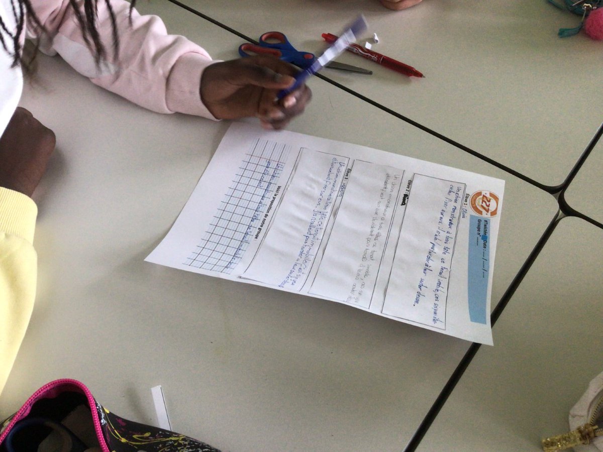 lesc_lycee's tweet photo. The twictée project has been tested for the first time last year. It has now extended from P3 FR class to P5 FR. The idea is to link spelling and digital literacy via collaborative dictations. The P5FR class started the first session in partnership with a Canadian class.
#EIES https://t.co/tJjAPAdVNn