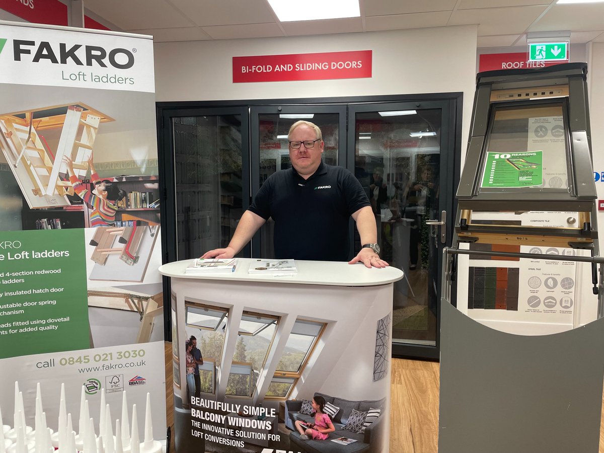 fakrogb's tweet photo. We're at @eurocellplc in Epsom today until 1pm!
Come down, say hello & pick Martin's brains on all things FAKRO...
#FAKRO #roofwindows #loftladders #eurocell #eurocellepsom #discoveryday #tradedayepsom #tradeday https://t.co/YKmooXFgOe