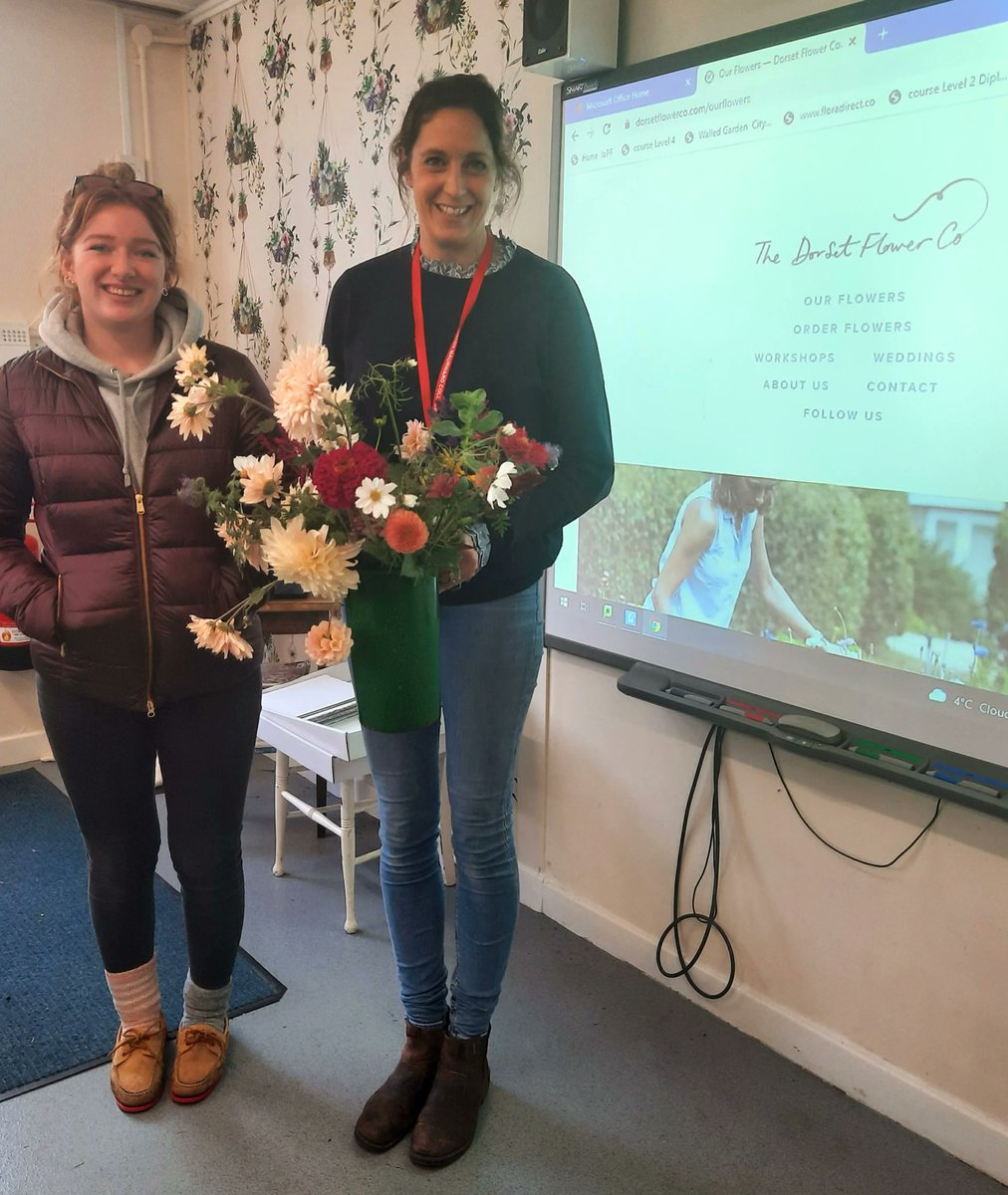 Last week we were thrilled to meet Katie Priestly from Dorset flower. As an industry we are constantly evolving and supporting one another in the commitment to reduce our carbon foot print and ensure we are working to a sustainable  future. A really interesting talk, thank you!