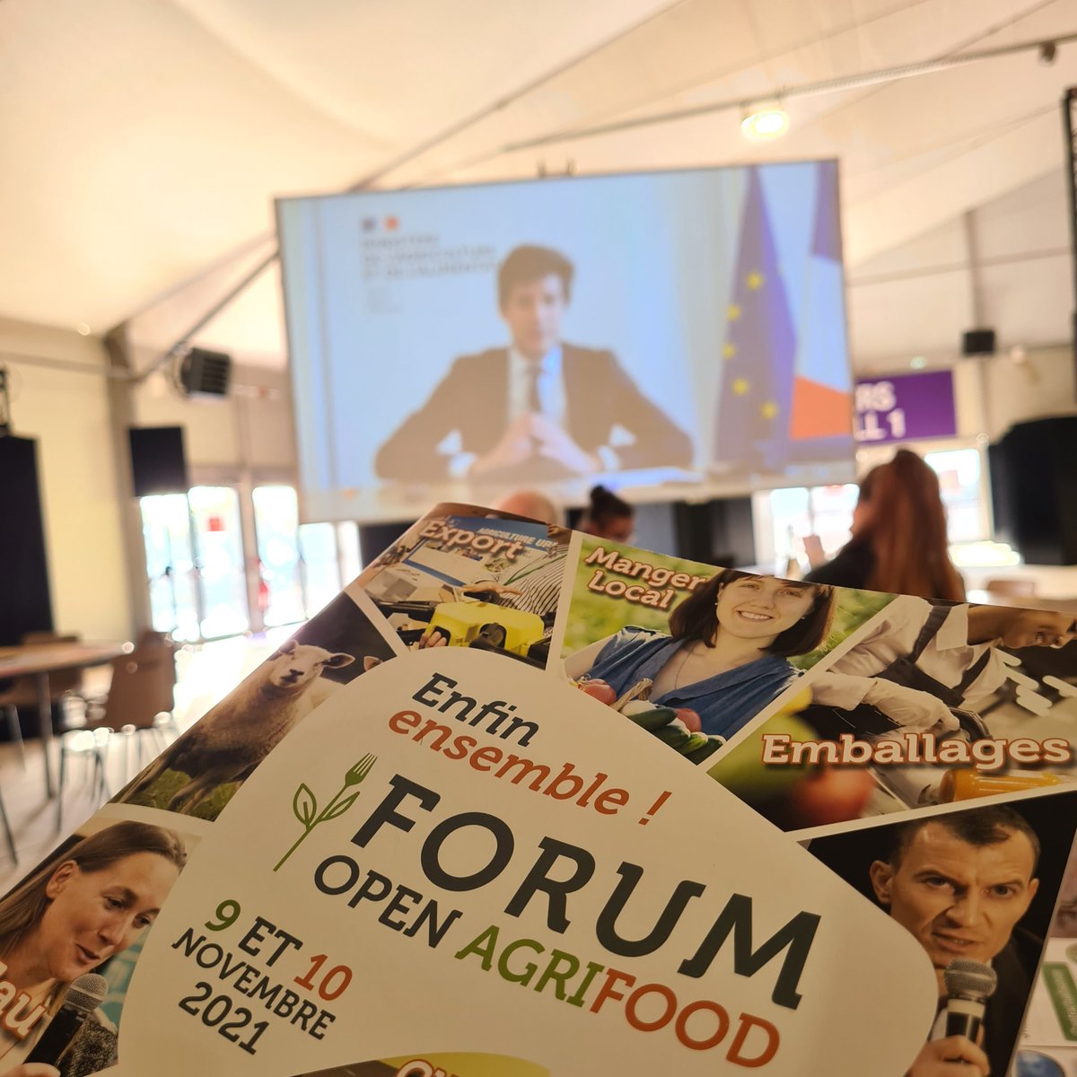 Label Abeille tweet media