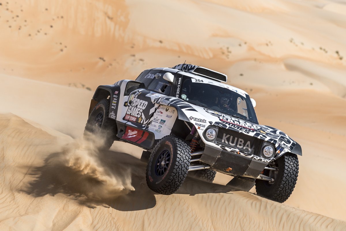 ymcofficial's tweet photo. Racers took on the @ADNOCdist Stage 2 challenge yesterday. 💪

The @AD_DsrtChallnG favourites remain in the lead but all challengers know that any mishap can blow a much bigger advantage in a #CrossCountryRally.

3 stages to go in the #RoadToYasMarinaCircuit. 👊

#ADDC2021 https://t.co/drmNh4T4FU