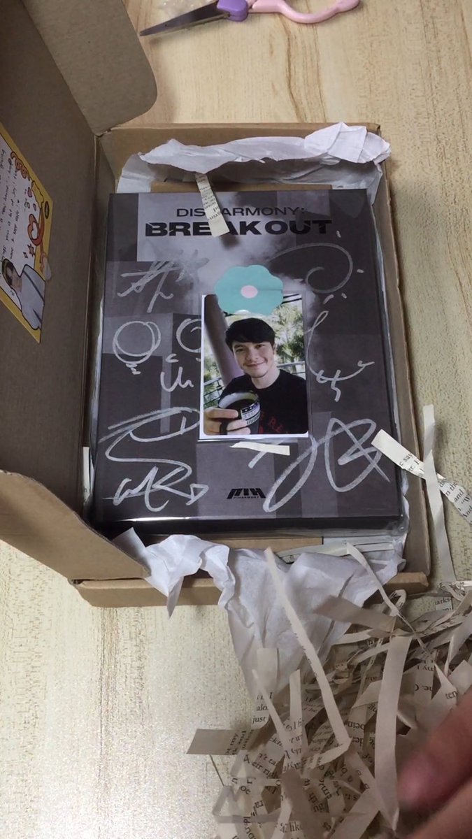 shimiaeyoon's tweet photo. — #sunjayproofs my first bns + piwon purchase from ate @sunjaymails :D thank you so much for packing my signed piwon album safely + for being so accommodating 🥺 ang bilis din dumating omg nagulat aq xD soul jongseob theo and jiung are all home safely! 💗 https://t.co/b4FrF6sN3a