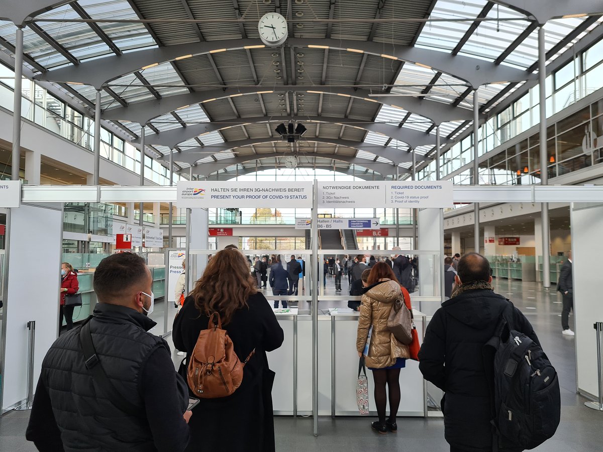 interairport's tweet photo. The entry may be a little different this year, but it still gives you access to the show where opportunities for the airport industry arise 🔝

Bring proof of COVID-19 status, proof of identity and a FFP2 mask to join the #runwaytorecovery 🛫

➡️ https://t.co/hu2BxcOJ4w https://t.co/LEj7Dj1kSQ