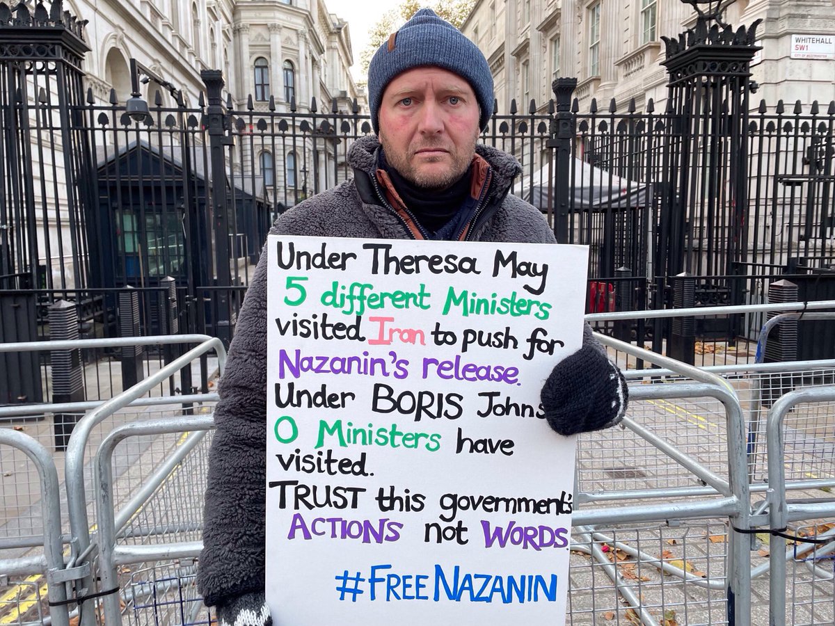 AlanThorpe20's tweet photo. #FreeNazanin  Day 17. It breaks my heart that this useless Government are doing nothing to secure freedom for Nazanin so that she can be re-united with her family in the UK. @BorisJohnson @trussliz https://t.co/VdL5rTUrWR