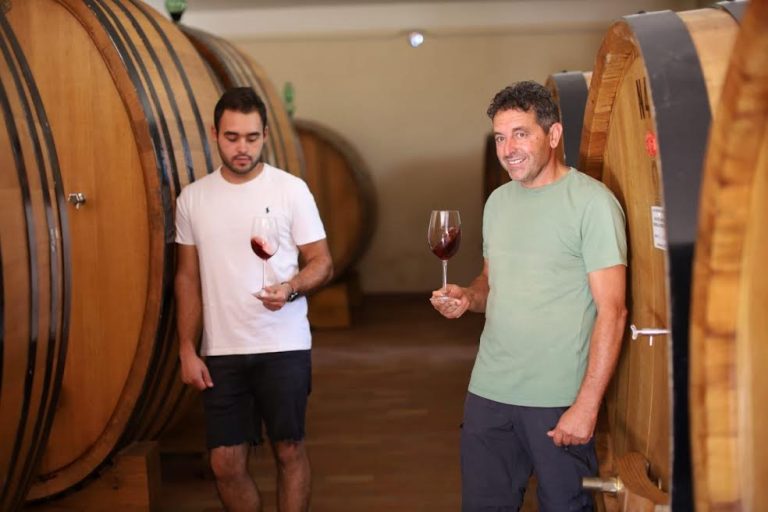 ConsBrunello's tweet photo. La “carta dei vini” di Benvenuto Brunello, dalla A alla Z: ecco le cantine raccontate dalle loro etichette a Montalcino, dal 19 al 29 novembre (parte 9 di 14)
#BrunellodiMontalcino #BenvenutoBrunello2021 #Montalcino #PiandelleVigne (@AntinoriFamily) , #Pietra, @Pietroso_Italy https://t.co/m9NeL7QpRU