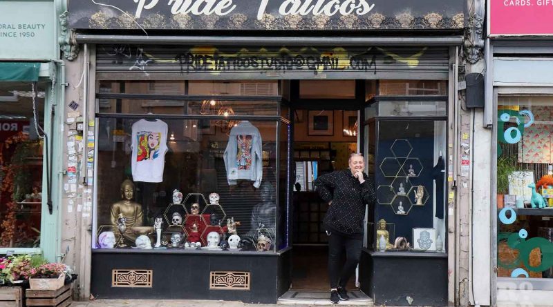 TheSliceTowHam's tweet photo. An inquisitive lime green chameleon and an empathetic artist combine to make Pride Tattoos one of the longer-standing shops to call Roman Road home🎨

Click on the link to read more about the legacy of Pride Tattoos. 

https://t.co/aAESCLSwgn https://t.co/b8fxmGEX1e