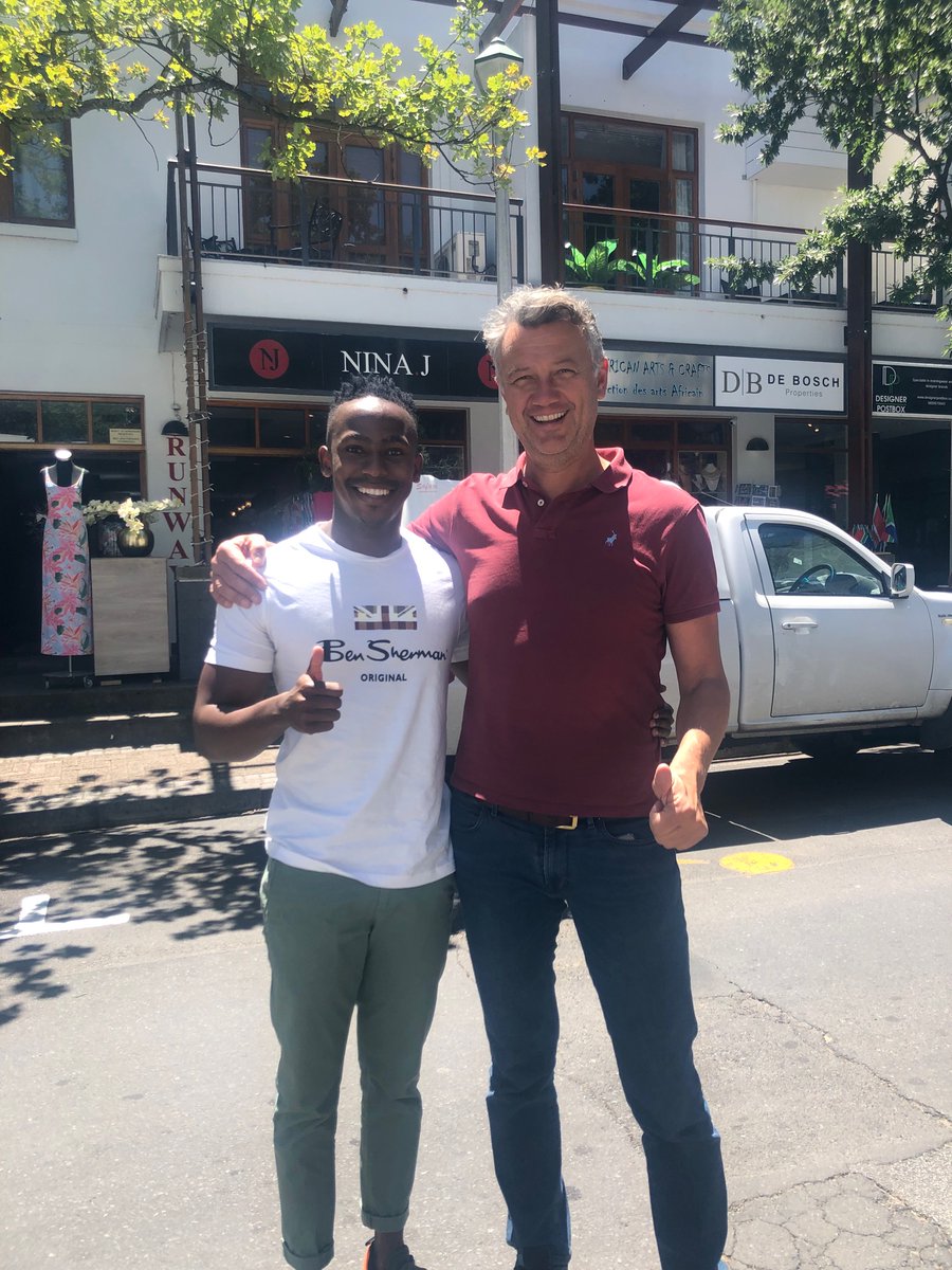 Post exam activities in the busy streets of Stellenbosch resulted in me walking into one of SA’s finest entrepreneurs and of <a href="/BankZeroSA/">Bank Zero</a>, Michael Jordaan. Zero fees were charged for the photo. 😉 Thanks a lot for the photo Mr <a href="/MichaelJordaan/">Michael Jordaan</a>. 😁