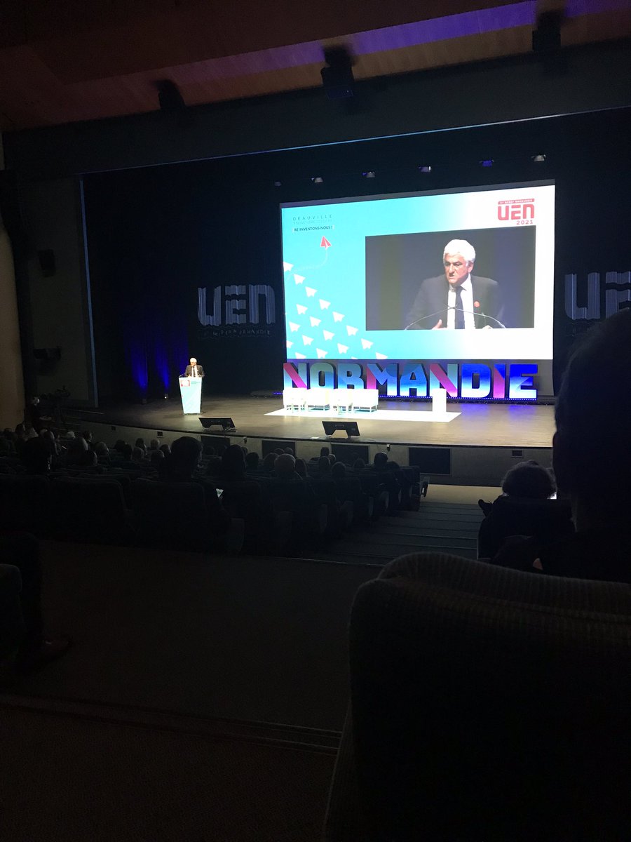 Anneforcom's tweet photo. En place pour une riche journée dédiée aux entrepreneurs de #normandie !

#entreprise #tpe #pme #reseautage #reseaupro #communication #echange https://t.co/4Grg27eOh6