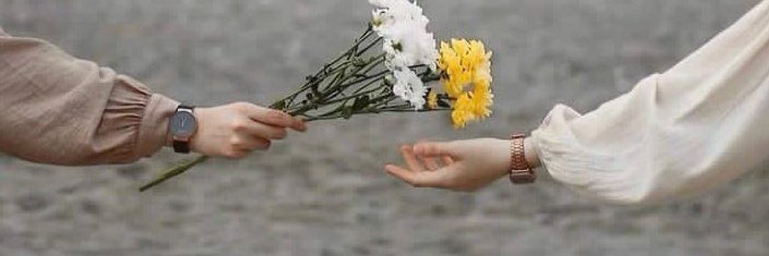 ❥➺🌹🌿┊↷
؛
؛
❀ ✍ عن خيبة السمكة حين علِمت أن البحر لايحتضنها لوحدها !!✍🏻🌸🌿