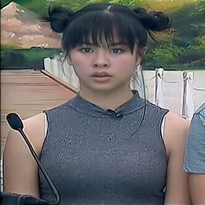 Kisses during PBB era. Ang ganda!!! no make up yarn???

GUNTHE NI KISSES