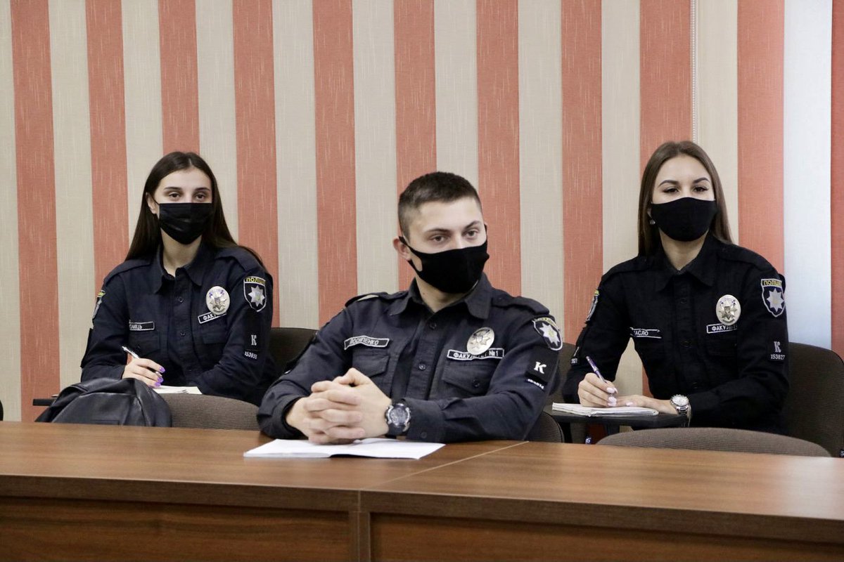 EUAM_Ukraine's tweet photo. EUAM continues its efforts in raising awareness and peculiarities of interviewing minors
Last week, #EUAM expert Christa Ganroth met with #Police, #prosecutors, psychologists and social services counterparts to discuss the #ChildrenFriendly Justice concept https://t.co/Hzxh7YgNvN