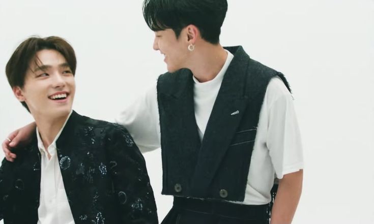 skylight8_'s tweet photo. ㅡ RUNIC || Soonchan au  ㅡ

"Sebuah cerita ringan tentang Pak Manajer dan Internnya yang merupakan pasusu yang tengah dimabuk cinta, namun mereka memilih untuk menyembunyikan status hubungan mereka ketika di kantor. Bisakah mereka menyembunyikannya hingga akhir?" https://t.co/pnfSno0cxP