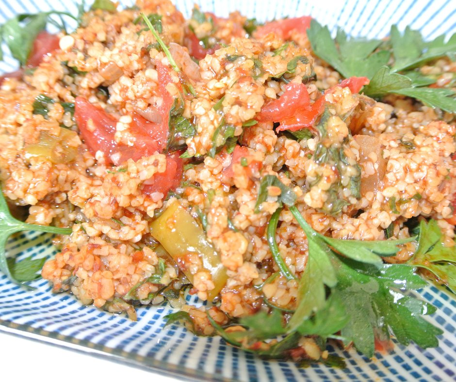 MDRecipeBook's tweet photo. Are you tired of boring carb side dishes to your protein source? Then you just have to try out Bulgur Salad! Packed full of flavor, it's easy to cook and it tastes so delicious.😋
👉https://t.co/98yHH6OqT6
#mediterraneandiet #bulgursalad https://t.co/oz6LqouFKu