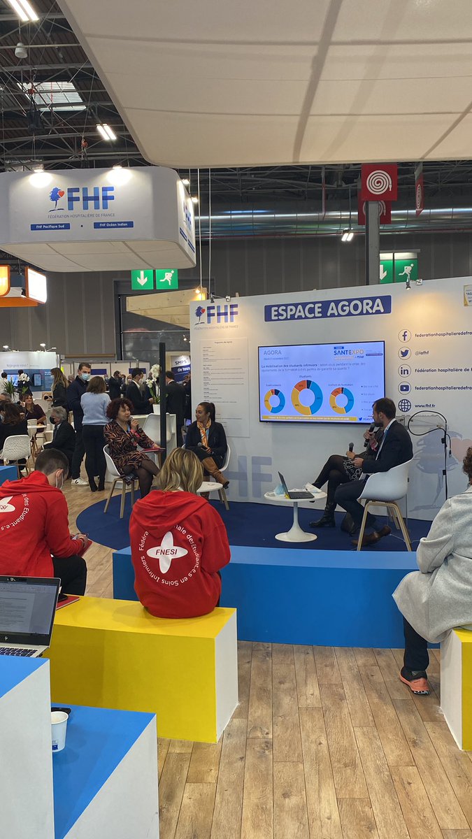 La_FNESI's tweet photo. #SANTEXPO | @Mathilde_FNESI  participe désormais à une conférence de la @laFHF sur l’impact de la crise sur les étudiant•e•s et leur perception du métier. Elle est accompagnée du @Cefiecinstitut 

📌Mobilisation lors de la crise 
📌Soutien des Étudiant•e•s https://t.co/J9CluZvBro