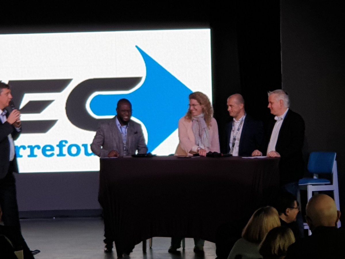SNEC_CFE_CGC's tweet photo. En direct de la #convention @SNEC_CFE_CGC 2021 : au tour de l'équipe siége & fonctions support d'intervenir et de présenter leur bilan📙 🎤 @SNEC_Trico @SNEC_Zohoun @SNEC_Vandesboch @CFECGC @CfeCgcAgro https://t.co/a4OMsnyqBn