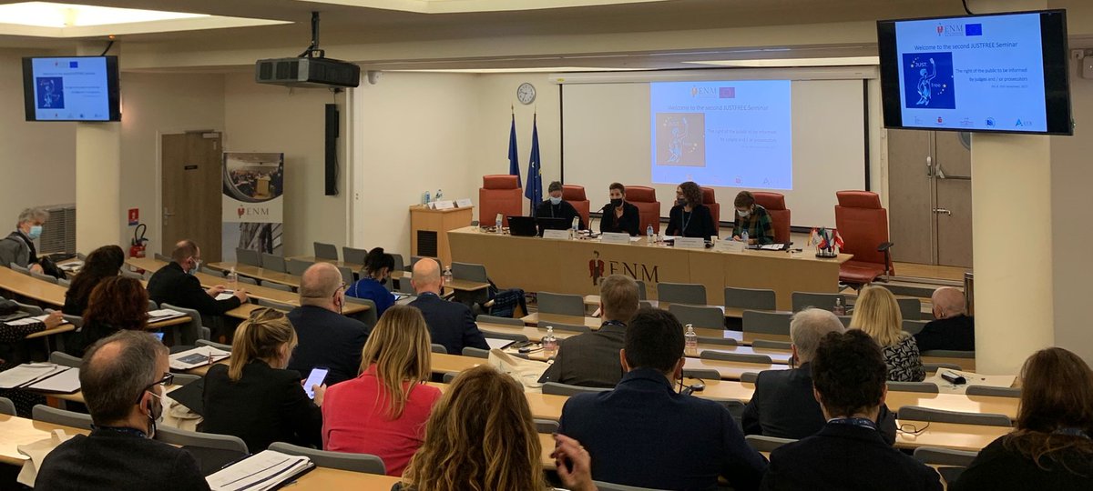ENM_France's tweet photo. Ces 9 et 10/11, le 2e séminaire #JustFree, organisé par l’#ENM, sur « Le droit du public à être informé par les juges et/ou les procureurs », réunit 42 #juges et #procureurs issus de 9 pays.
Objectif : donner les clefs d’une #communicationjudiciaire sereine. https://t.co/micvogYpxU