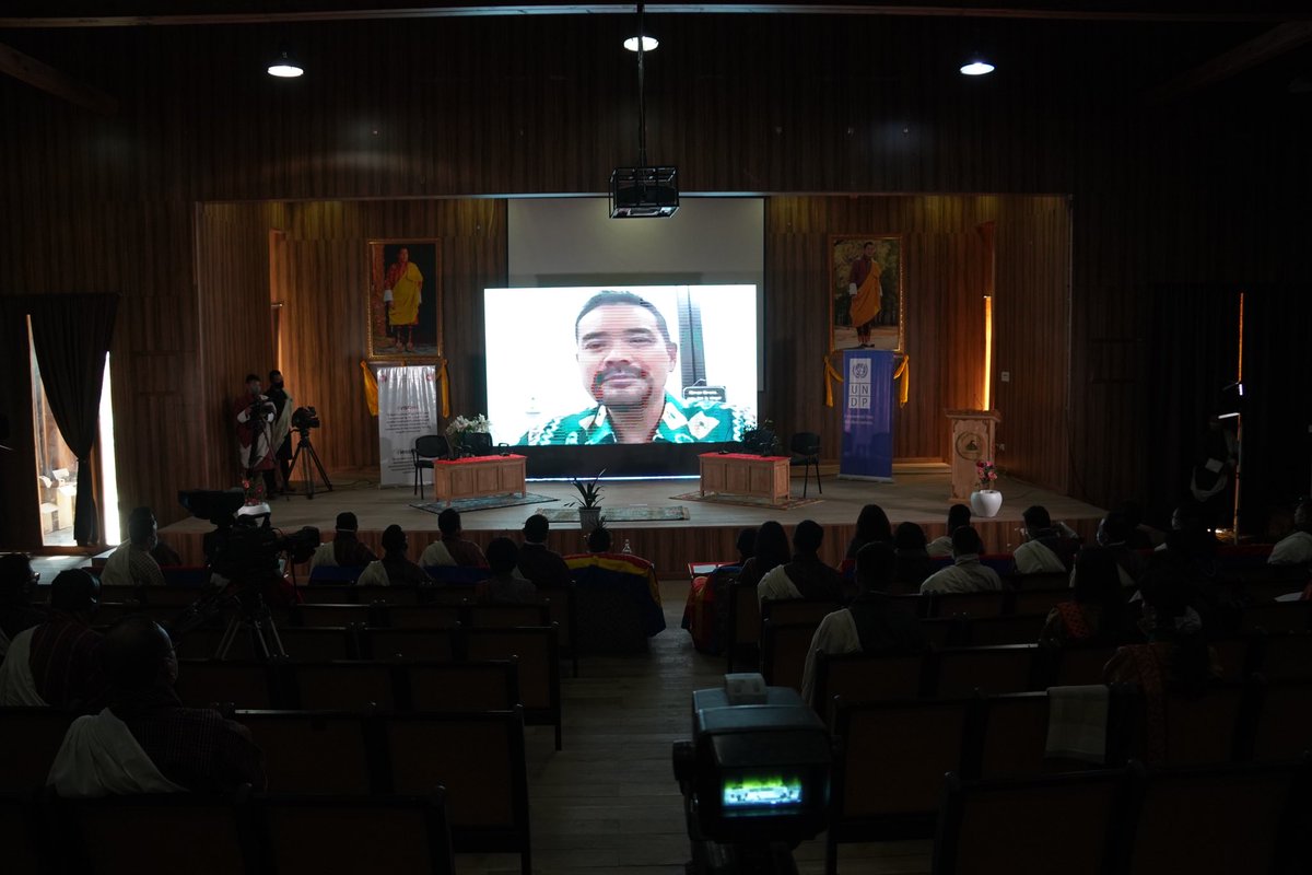 AzusaKubota's tweet photo. Launched 'Digital Jobs in Bhutan: Demand Creation &amp; Future Skilling' report w/ @MOLHRBhutan, supported by #Japan. It looks at #future skills needs &amp; ways 2 attract investments for resilient &amp; adaptive 21st century digital workforce in the wake of #COVID19.  @JapaninIndia https://t.co/kOtBzETba6