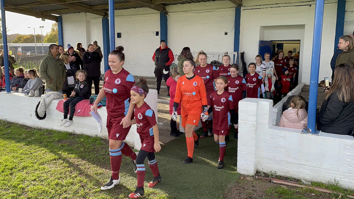 Dryburghgirls's tweet photo. 📸 Our U11s Development squad had a fantastic day on Sunday, leading out our Women’s side for their @SWFChampionship Cup Semi Final Vs @AyrUtdGirls at Glenesk Park. 

The girls loved the experience and helped cheer the side onto victory!

🟣🔵 #PlayLearnEnjoy https://t.co/mBJj0VxloT