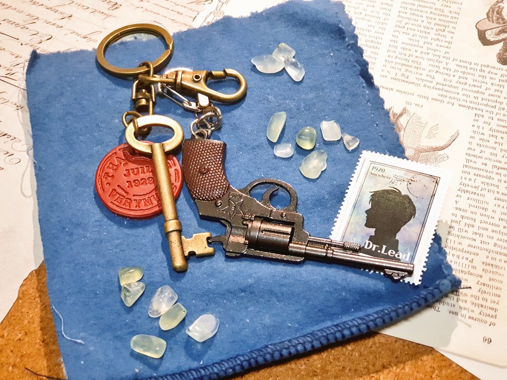 우표타입과 함께 컨셉 키링 제작했습니다.🗝