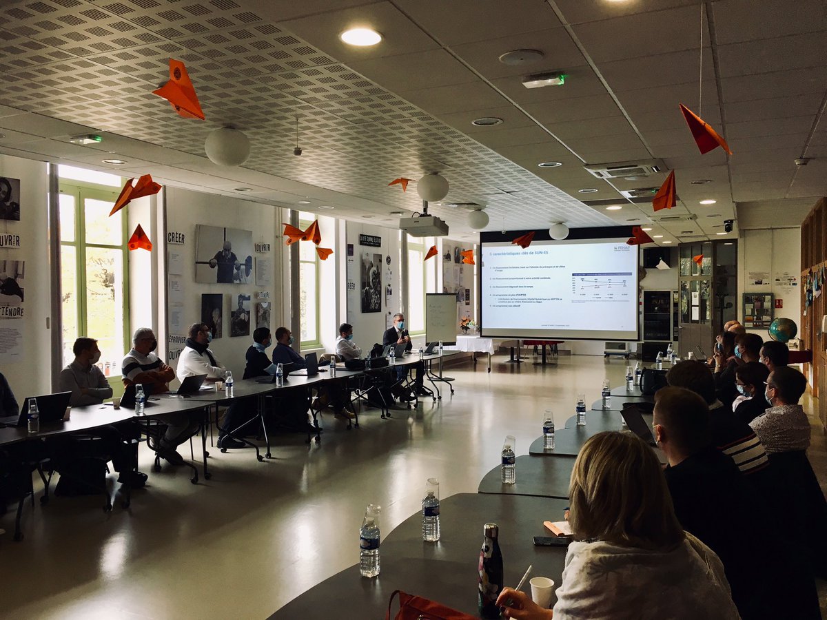 FEHAP_ARA's tweet photo. Première intervention de Laurent Pierre, conseiller numérique FEHAP, en région à l’hôpital de Fourvière à Lyon, pour présenter les opportunités de financement SI dans le secteur sanitaire aux adhérents. https://t.co/Le1T57dP0w