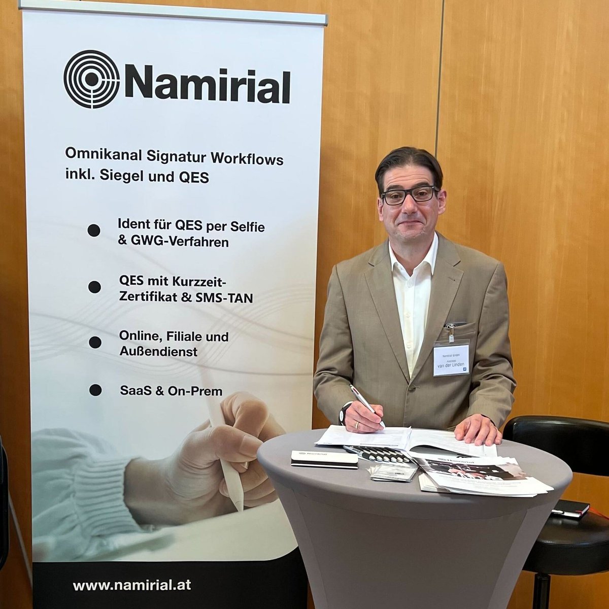 Andreas van der Linden and <a href="/klaus_fellner/">Klaus Fellner 🇦🇹🇪🇺</a> share insights about regulatory, technical and organizational aspects of the use of #electronicsignatures and how to quickly achieve a very high level of acceptance and use for the various processes among customers and employees.