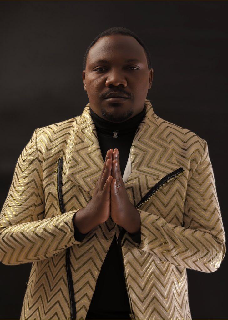 kansdero's tweet image. The recently launched #RoyalGospelMusicAwards are aimed at recognizing &amp;amp; appreciating Gospel talents!.

Among the many crafts selected, in the #VideoOfTheYear category, the legend @IamDrSuudi's #ItsOverVideo was nominated!

Let's vote for this song via royalgospelmusic.com