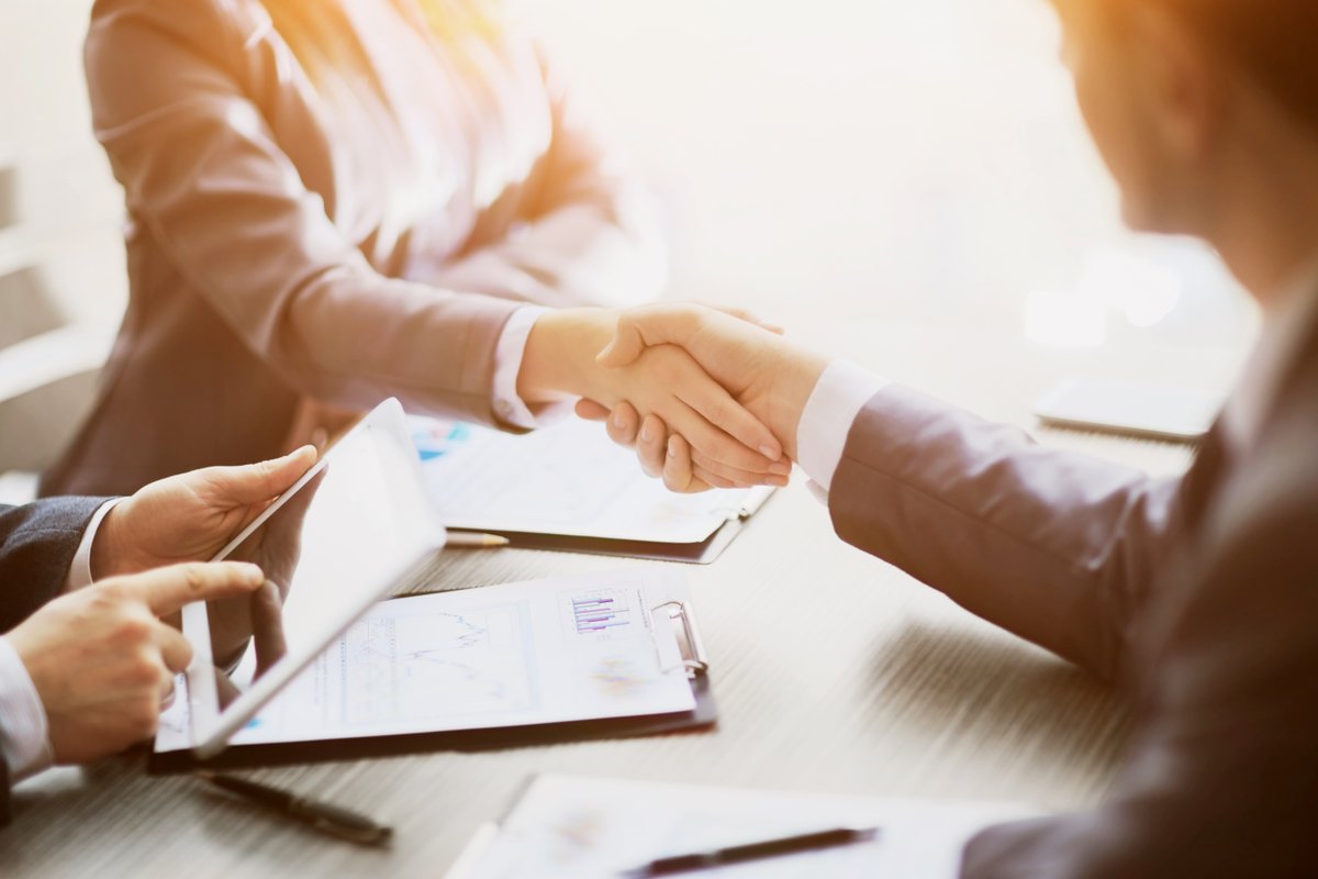 itmarkt's tweet image. #Graphax und #Teleinformatik Services gehen eine strategische #Partnerschaft ein. Per 1. Januar 2022 wird Teleinformatik für den IT-Bereich des Distis zuständig sein. dlvr.it/SC9Hwj