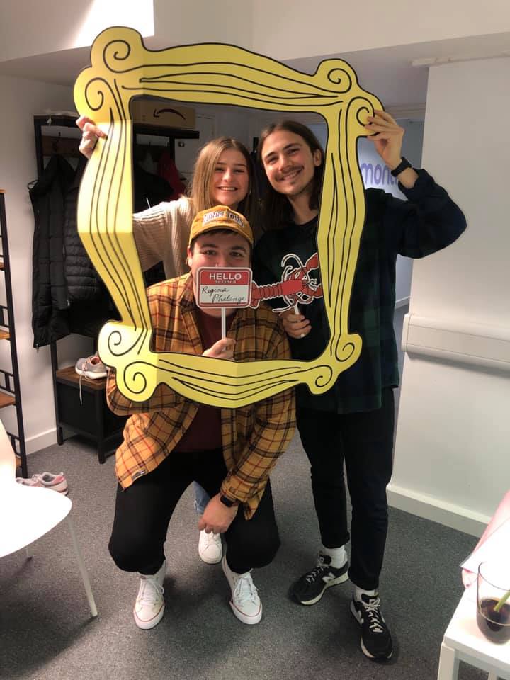 PayItMonthly tweet media