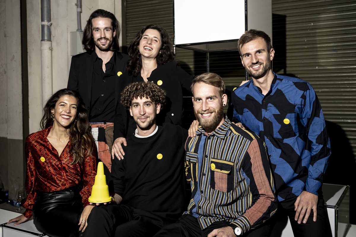 zhdk's tweet photo. Wir gratulieren unseren Design-Alumni von #ProjectCircleg zum #DesignPreisSchweiz! Sie haben eine #Beinprothese aus rezykliertem Kunststoff für Entwicklungsländer entwickelt. https://t.co/H1jhgfvVon