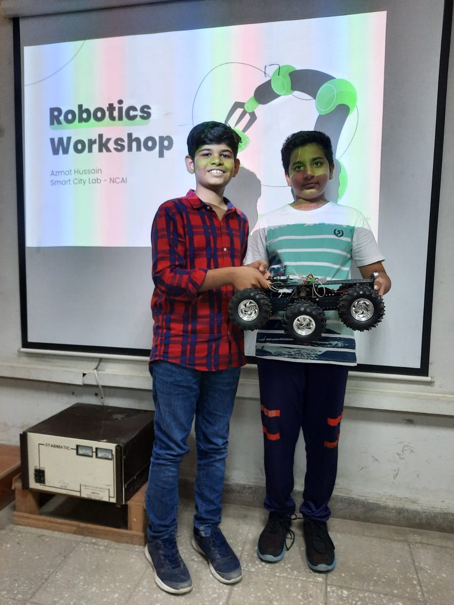 smartcitylabned's tweet photo. Introduction to Robotics followed by an introductory session on Drone control, ROBO Car activity, and some challenging programming tasks for the students
#Stem #learning #technology #students #School #programig #RoboCar #artificialintelligence #entrepreneurship #robotics #society https://t.co/RoOiff3DV2