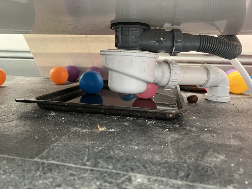 Decent way to do a bath waste! <a href="/heatingsheff/">DC Heating</a> <a href="/plumberparts/">Plumberparts 💦</a> <a href="/pbplumber/">P B Plumber</a> <a href="/iloveplumbingme/">Andy Cam</a>