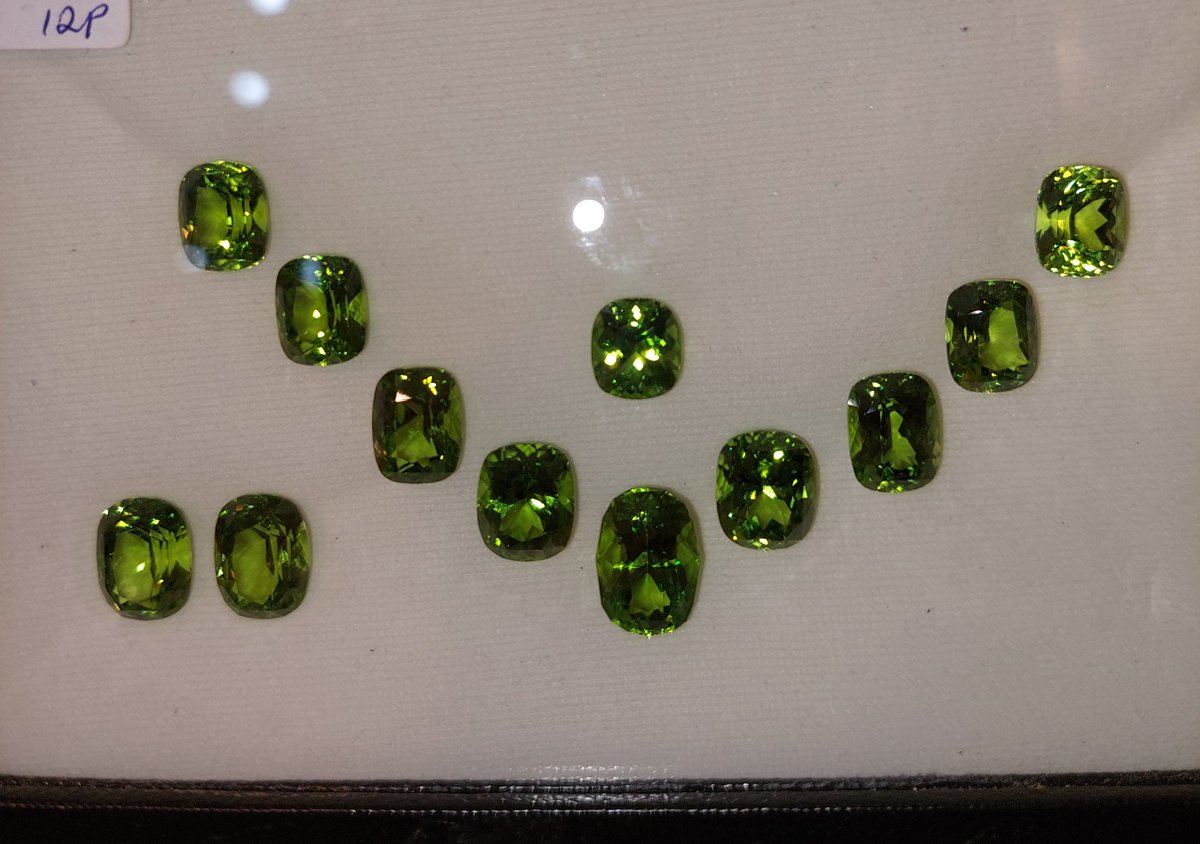 ureeebaba's tweet photo. #gems #pakistan #peridote https://t.co/rL4gJ9uUyN