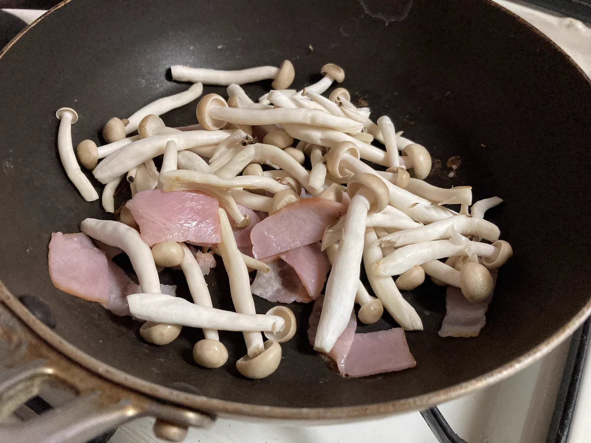 これなら味付けに困らず作ることが出来そう！コーンスープの素を使った「リゾット」の作り方！