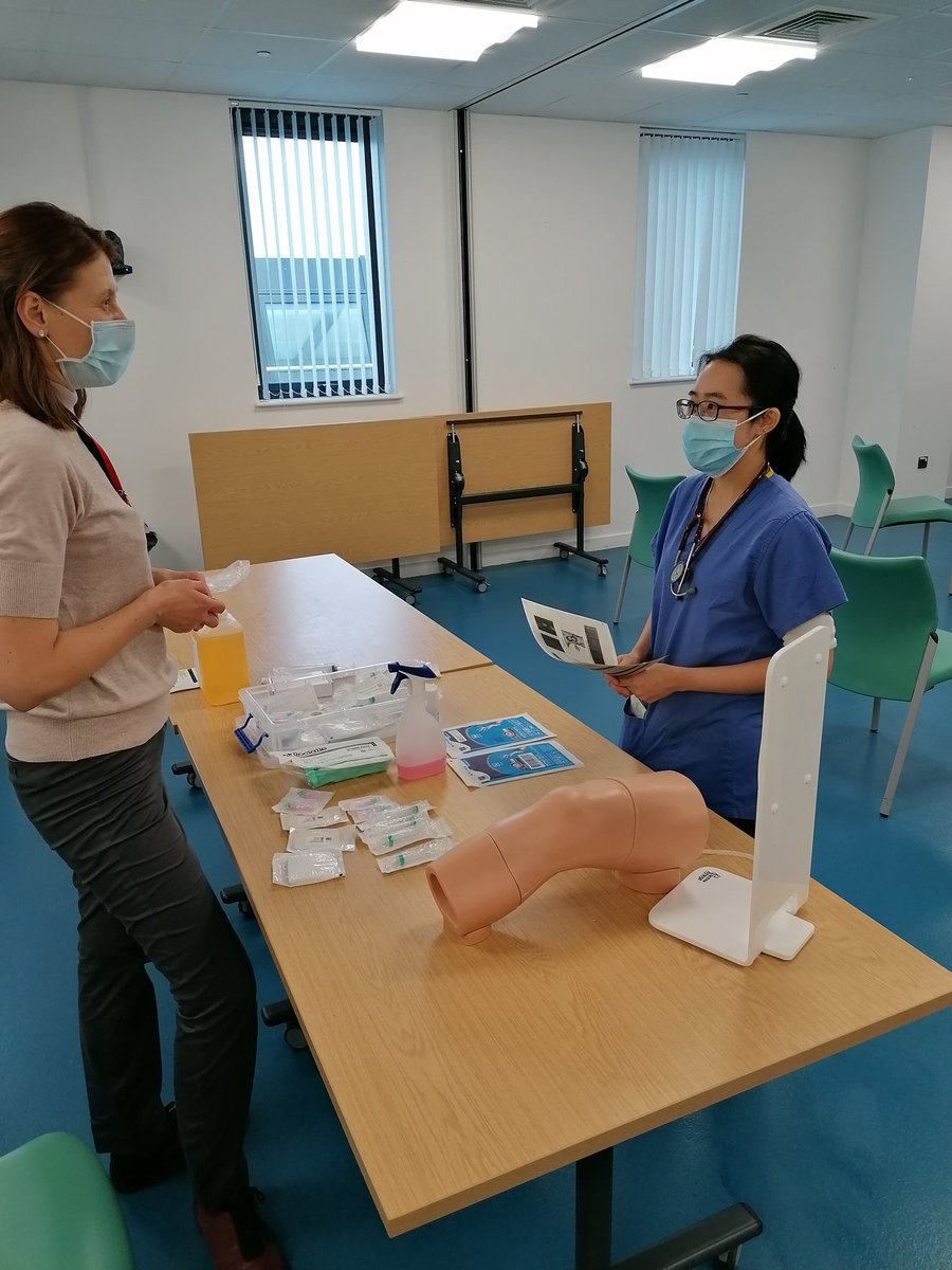 Ian_3710's tweet photo. Yesterday's IMT Doctors Simulation Training consisted of ascitic tap (paracentesis), ascitic drain insertion and knee aspiration technique #proceduralskills #Simulation @SBUHBMedEd @EdCentreMH https://t.co/1jsQPbWMPY