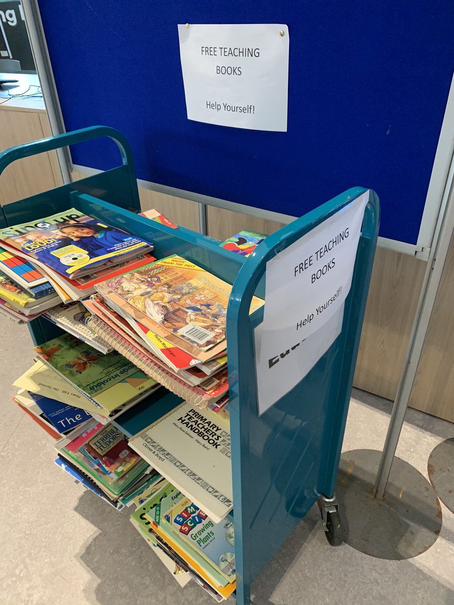 Mr_Mawhinney's tweet photo. free books to take home in the library! https://t.co/aXLG3esiwq