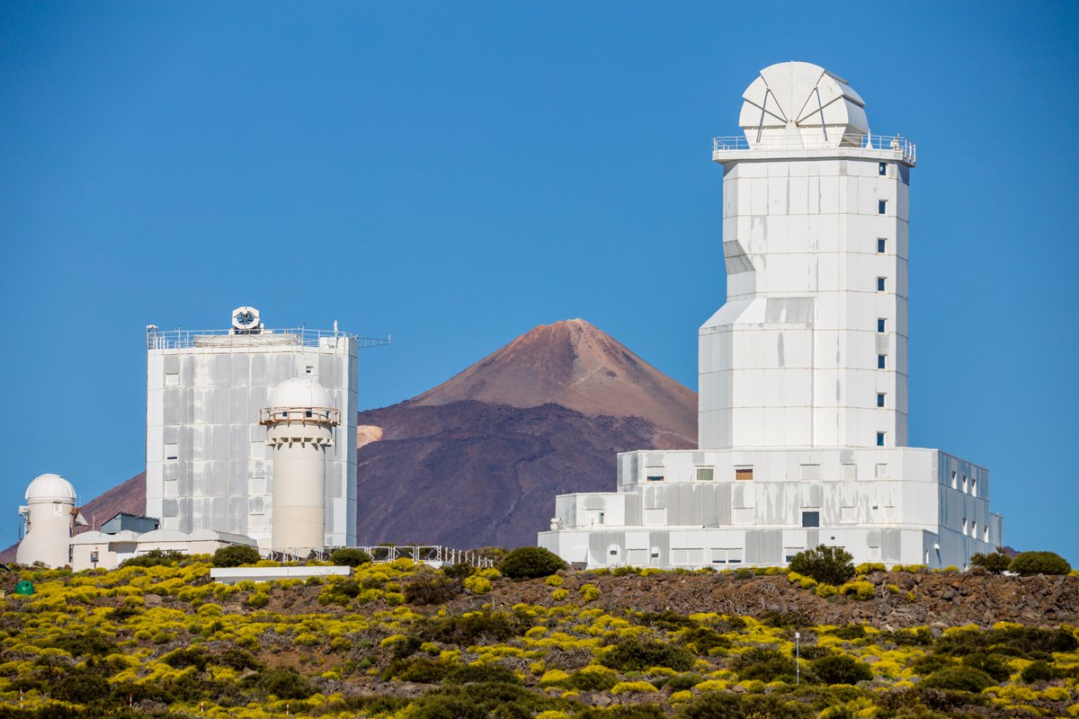 estsolarnet's tweet photo. Join us next Monday (15 Nov) to hear the latest news about some of the EU's finest solar facilities☀️🔭💻 

The 3rd SOLARNET Forum on Telescopes &amp; Databases is a community forum; all are welcome to discuss and ask questions.  

Details here: https://t.co/NahlrScxet #SOLARNET https://t.co/YkuIFjQrS9