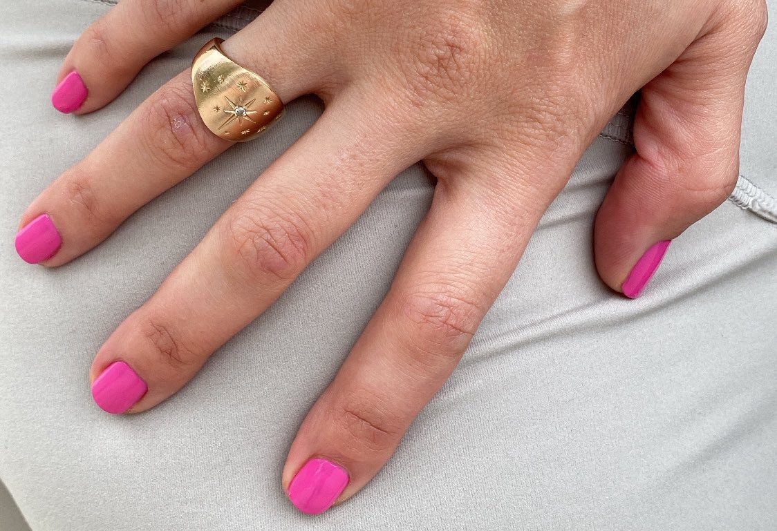 CosmeticsMilo's tweet photo. Not Basic nail polish 💅🏼 https://t.co/kYw7PRaLxV