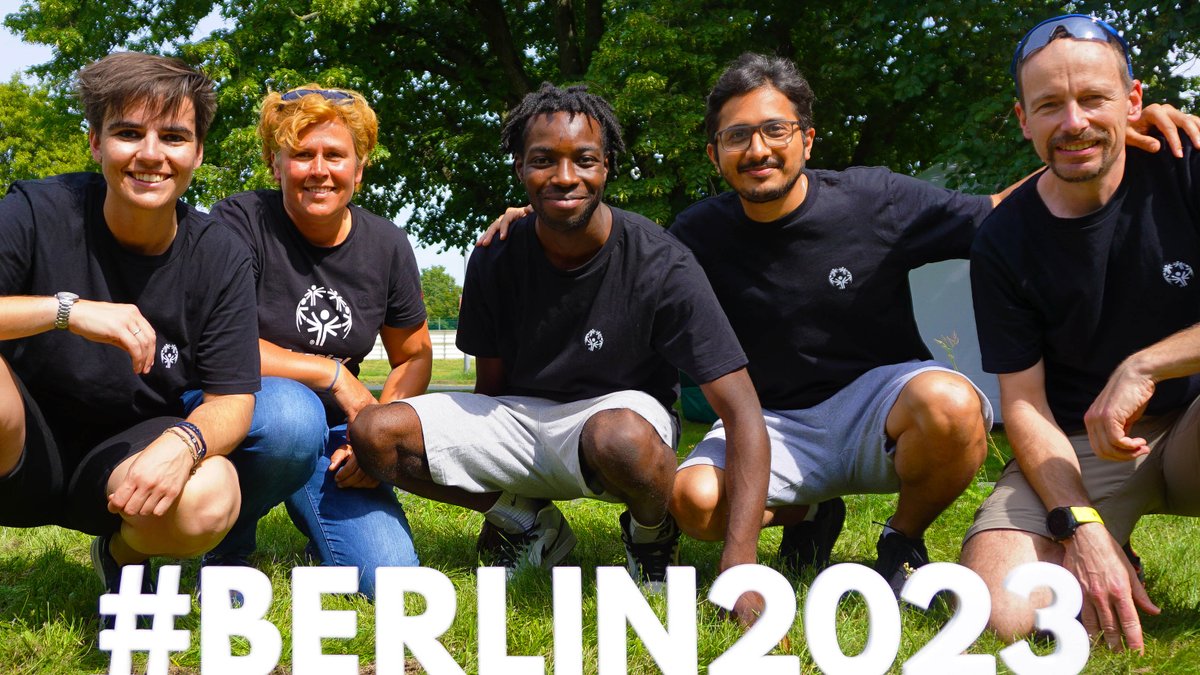 Wanted: 
Zahnärzt:innen, Studierende &amp; ZFA!
Für das Gesundheitsprogramm „Special Smiles – Gesund im Mund“ der
Special Olympics in Berlin: Nationale Spiele 2022 + World Games 2023 
berlin2023.org