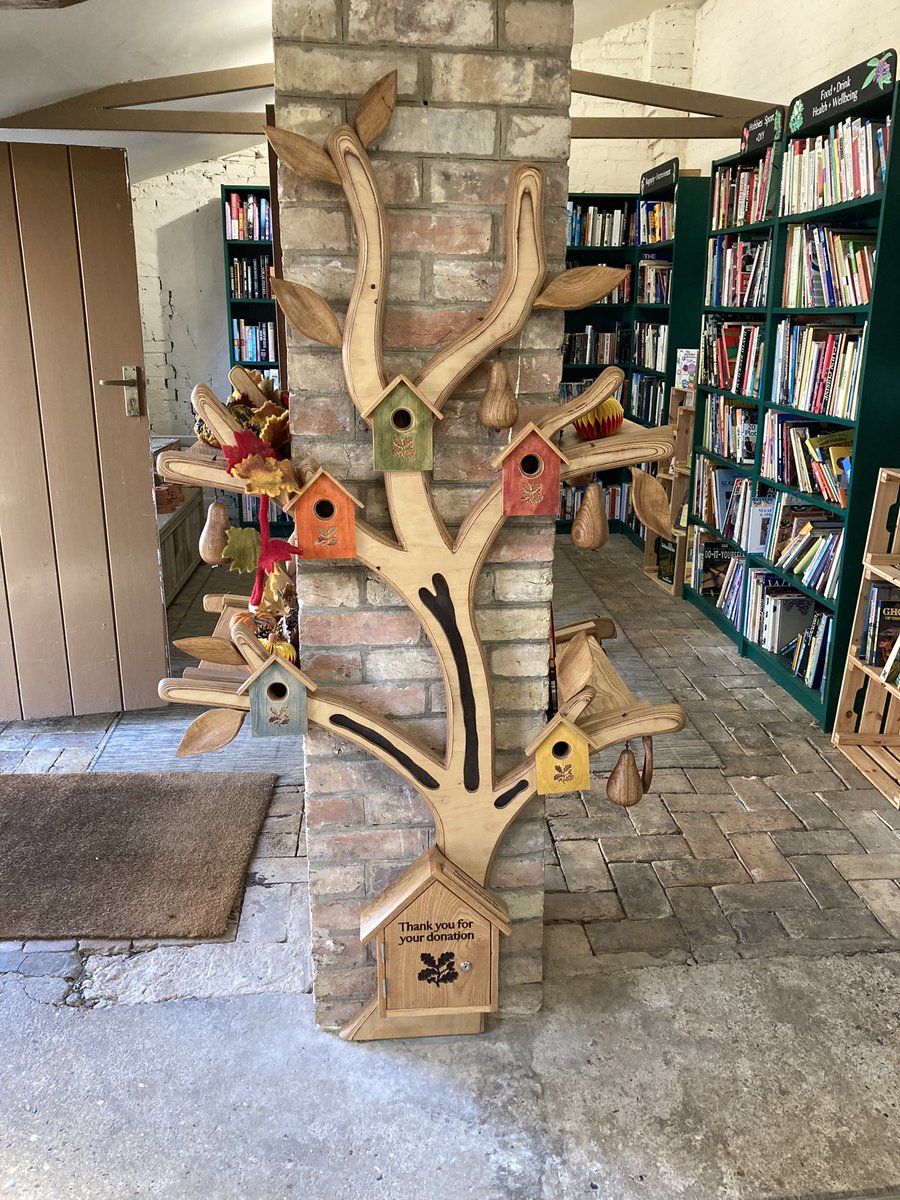 timfitzhigham's tweet photo. @NockoldsE @OxburghHallNT Thatโs very interesting indeed. Thank you. Isnโt it lovely. I liked the giving tree too! @nationaltrust #oxburgh https://t.co/Oja9qVYWFi