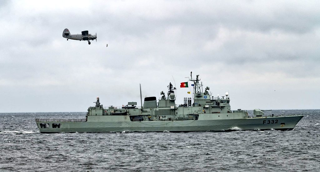 FlMichele69's tweet photo. 🚢 FFH Corte Real F332 #PortugueseNavy🇵🇹
🛩️ @AntonovCompany #An2Colt
#LatvianAirForce🇱🇻
#BalticSea #NATO
@NATO_MARCOM @balt_security @MarinhaPT @LV_NATO https://t.co/x8YghH5rFG