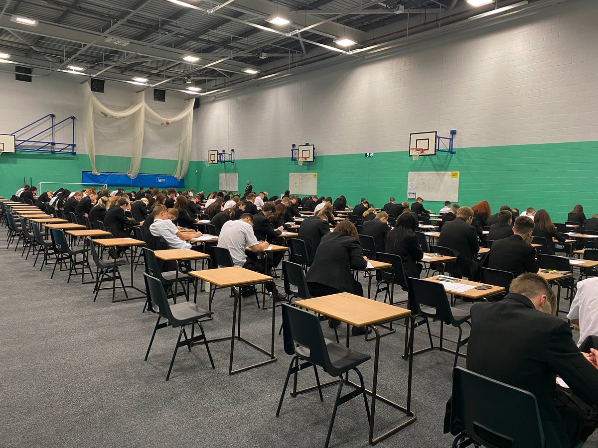 englishatma's tweet photo. And weβre under way this morning with C2 English Literature. #resilience #trialexams #aspiration https://t.co/4OGJVPUGB8