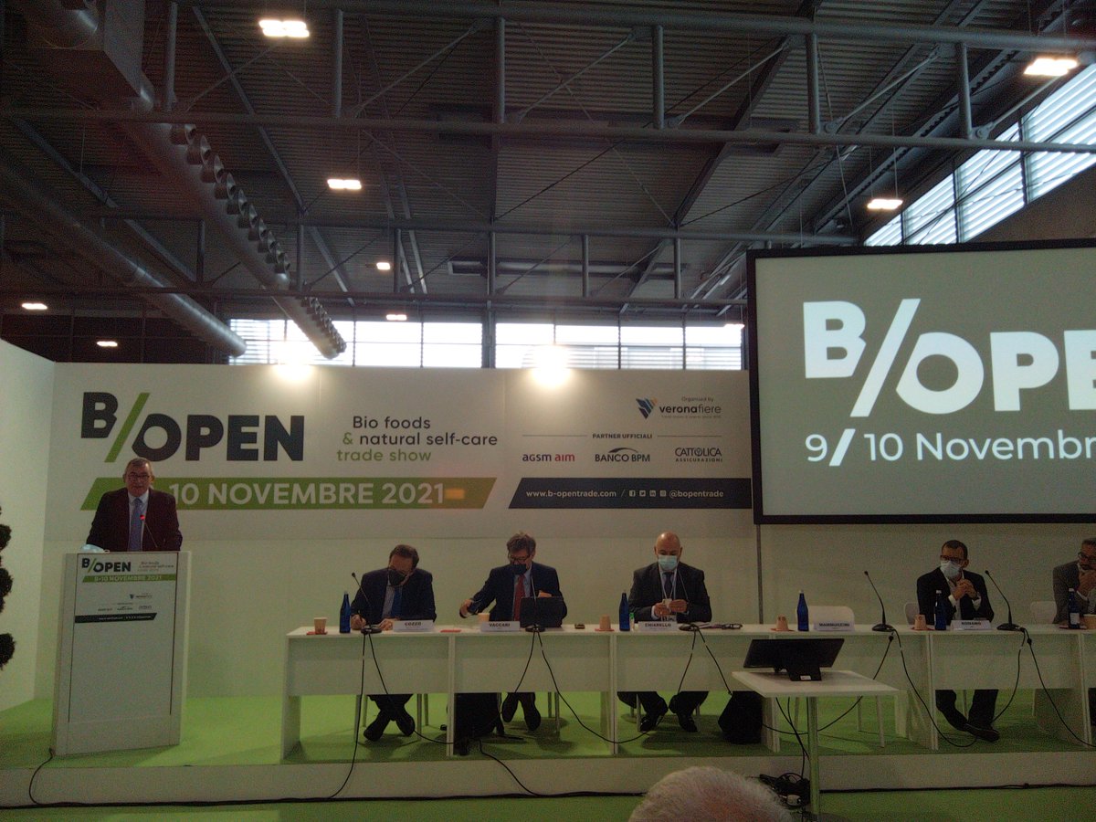 assocertbio's tweet photo. È finalmente iniziata #BOpen, la manifestazione fieristica B2B dedicata al #biologico. Il Presidente di Verona Fiere interviene all'evento di apertura @BOpenTradeShow #PNRR https://t.co/AGjOKFmkxC