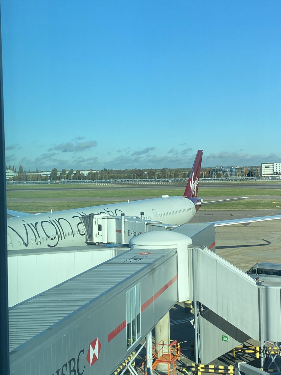 TOUCHDOWN! 🇬🇧 The first direct flight from Las Vegas to London in over 600 days ✈️ <a href="/VirginAtlantic/">virginatlantic</a> <a href="/HeathrowAirport/">Heathrow Airport</a>