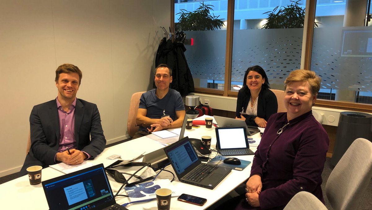 Den nationella forsknings- och innovationsagendan för sjöfarten har blivit ett strategiskt dokument som många känner till. Bra grund för samarbete men panelen på sjöfartens FoI-dag konstaterar att nya program och ökade medel behövs.