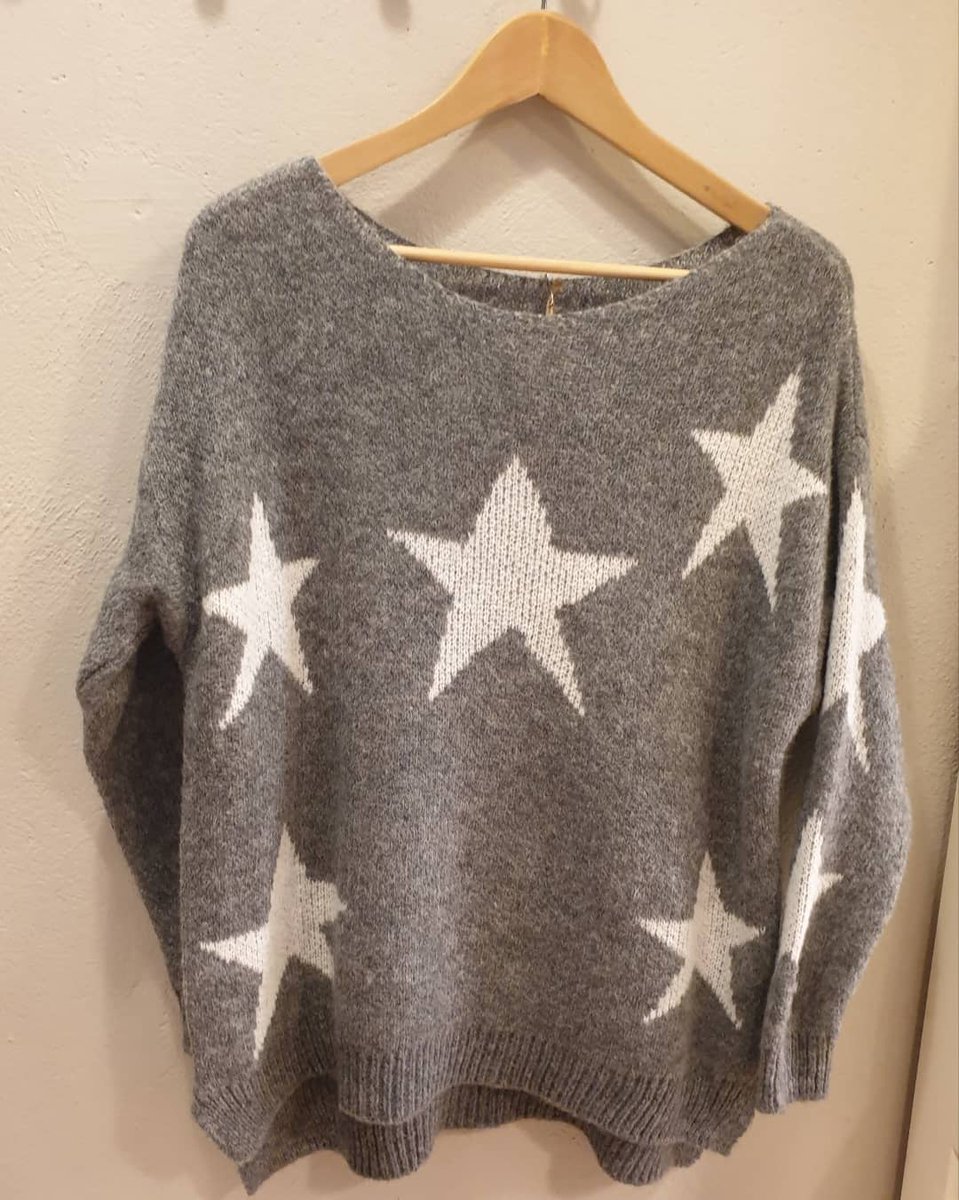 pilart16's tweet photo. 🤍🤎Jersey estrellas ⭐para ir súper calentitas y🤎🤍lo tenéis en estos colores gris,marrón y beig 🤎🤍#jersey #jerseyestrellas #nuevacoleccion #outfitcasual #modacomfy #modacasual #comerçdepoble #comerçdeproximitat #Viladecans #baixllobregat #pilarttienda https://t.co/zz75VxTriW