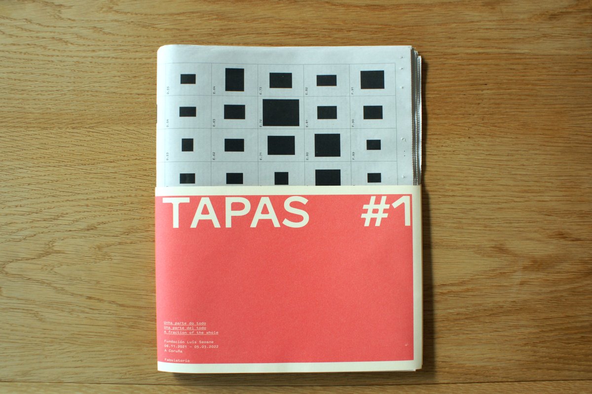 FundLuisSeoane's tweet photo. Xa está dispoñible na nosa web '#TAPASI. unha parte do todo', unha publicación da @FundLuisSeoane e 
@fabulatorio ao redor da mostra do mesmo nome, incluida na programación do @ffocofestival + info: https://t.co/xgMyt4Xab1
#TAPASI #deseñoeditorial #JesusMadriñan #culturacoruña https://t.co/R4yQfbP8lW