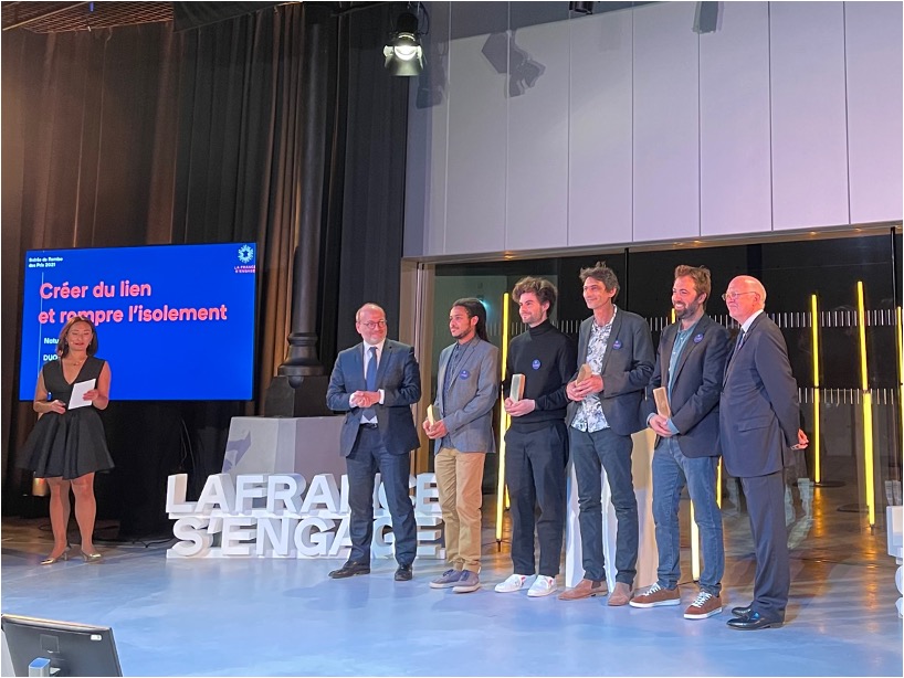 AndreRenaudin's tweet photo. Je suis très heureux d'avoir remis les Prix de la Fondation @LaFrancesengage autour du thème créer du lien et rompre l’isolement aux associations @Web_Cup et @DUOforaJOB.
Ces Prix sont l’occasion de reconnaître l’action de ces acteurs de l’#ESS au service de l’intérêt général. https://t.co/JSD1Zee8QL