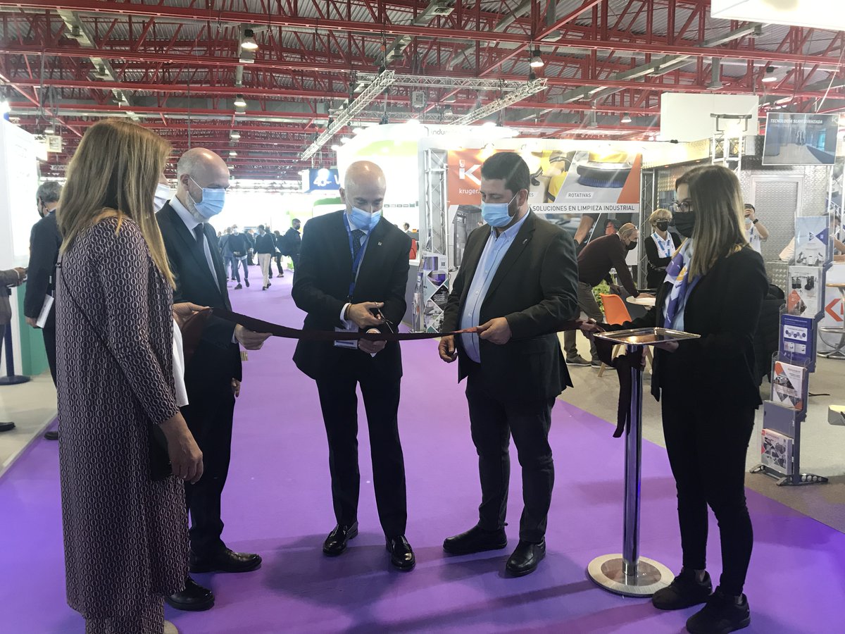 Rev_Limpiezas's tweet photo. Inauguración de @Hygienalia 2021con
Natxo Costa, subsecretario de la Conselleria de Economía Sostenible, Sectores Productivos, Comercio y Trabajo. #limpiezapro #ASFEL #AEFIMIL #AFELIN https://t.co/6TGd6WfgpN